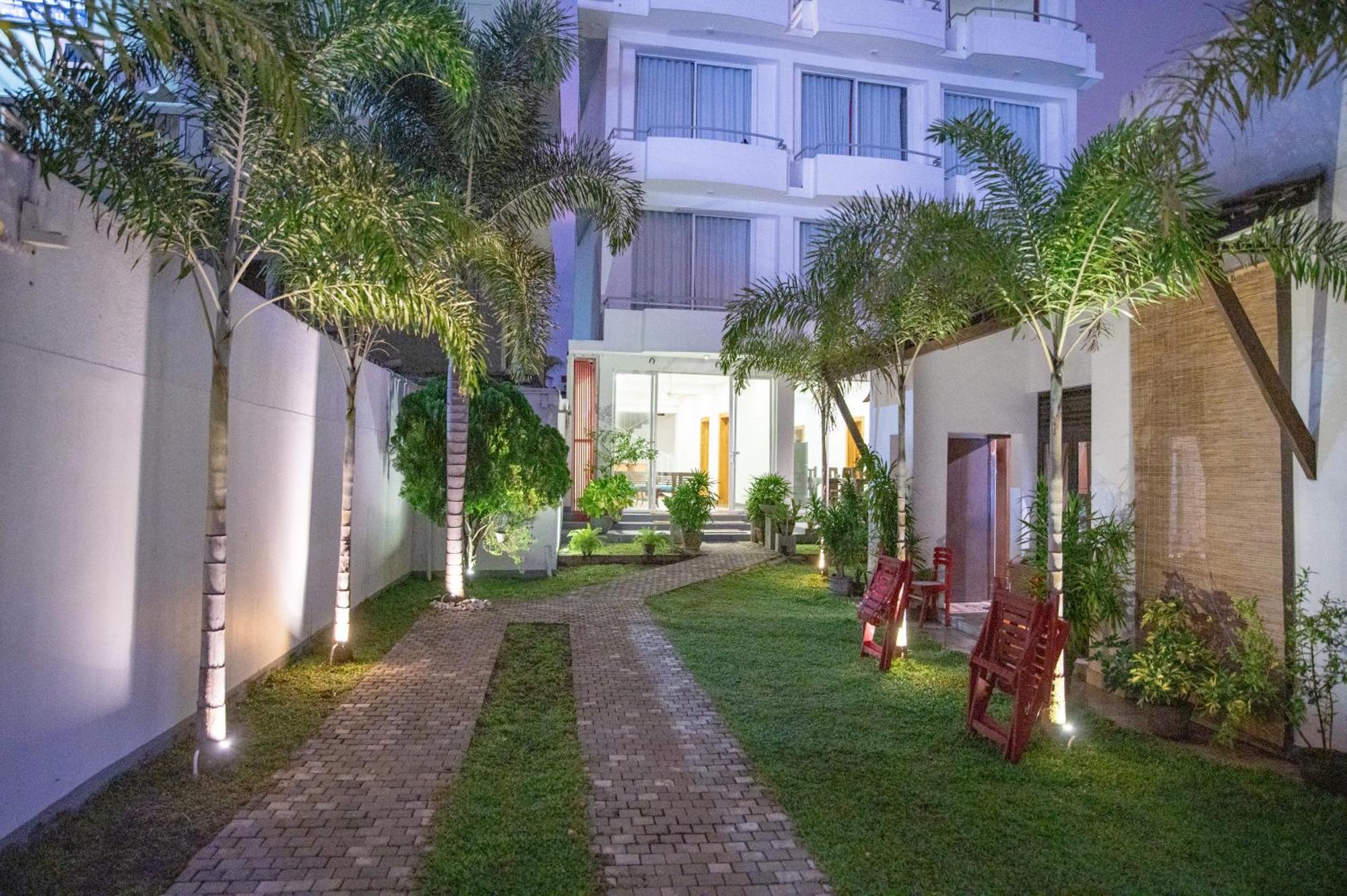 Marine Tourist Guest House At Negombo Beach 외부 사진